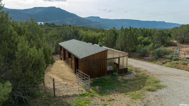 1962 S 3000 Dr E, New Harmony, UT 84757 — photo 10