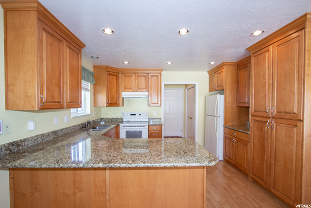 431 E 2820 N, North Logan, UT 84341 — photo 4