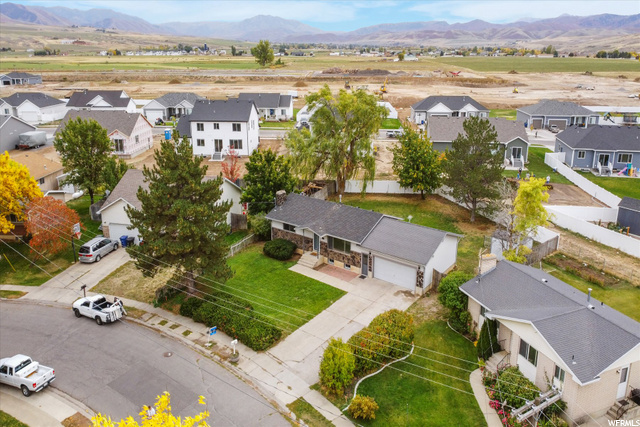 520 S Glenwood Dr E, Hyrum, UT 84319 — photo 5