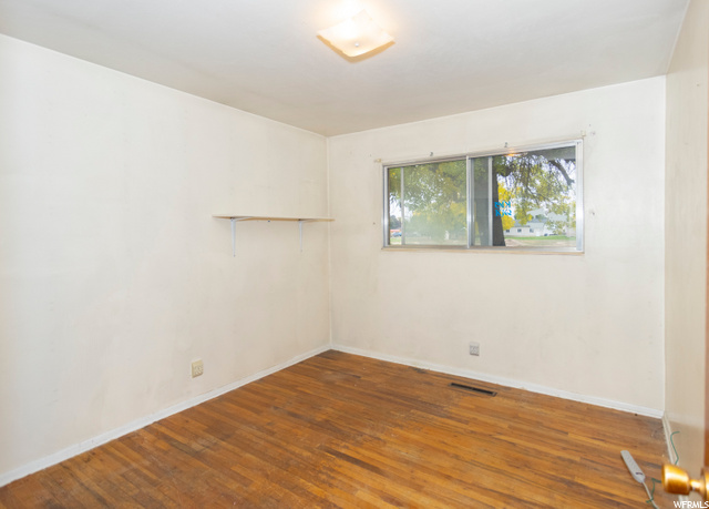 584 E 300 S, Hyrum, UT 84319 — photo 7
