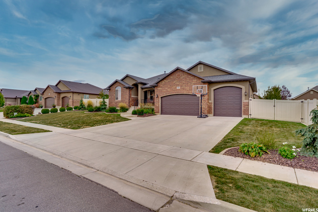 1411 W 2400 N, Clinton, UT 84015 — photo 2