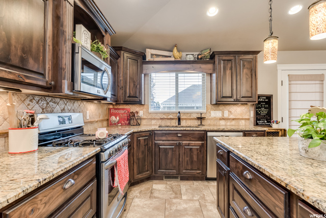 1411 W 2400 N, Clinton, UT 84015 — photo 11