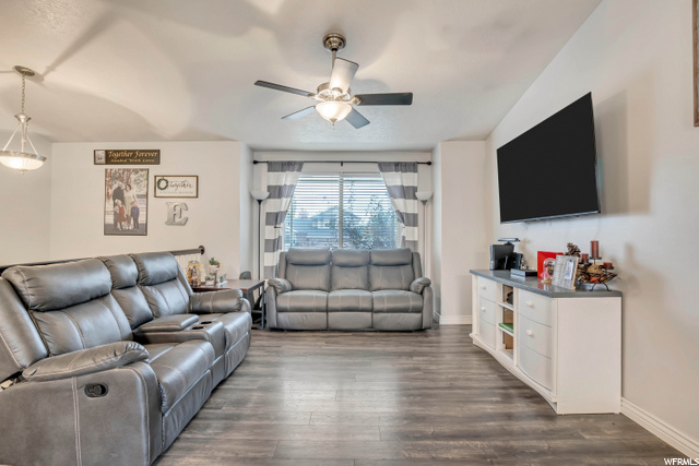 1554 N 2400 W, Clinton, UT 84015 — photo 3