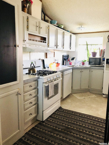 452 E 700 N, Vernal, UT 84078 — photo 6