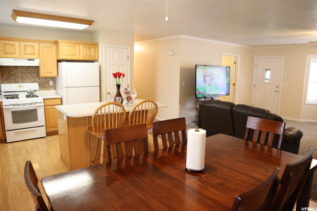 663 N Woodside Dr W, Logan, UT 84321 — photo 2