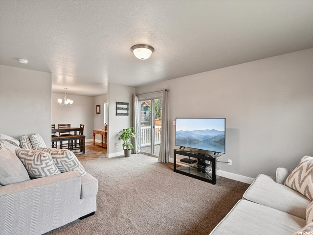 943 E Maple St S, Ogden, UT 84403 — photo 2