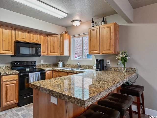 943 E Maple St S, Ogden, UT 84403 — photo 4
