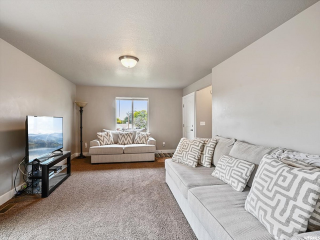 943 E Maple St S, Ogden, UT 84403 — photo 3
