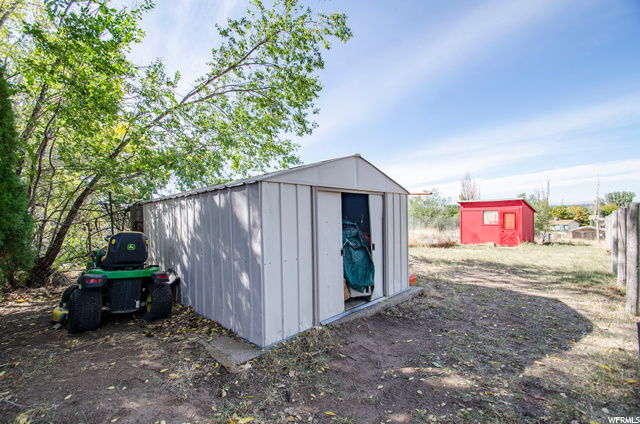 4895 S 2700 W, Roy, UT 84067 — photo 10