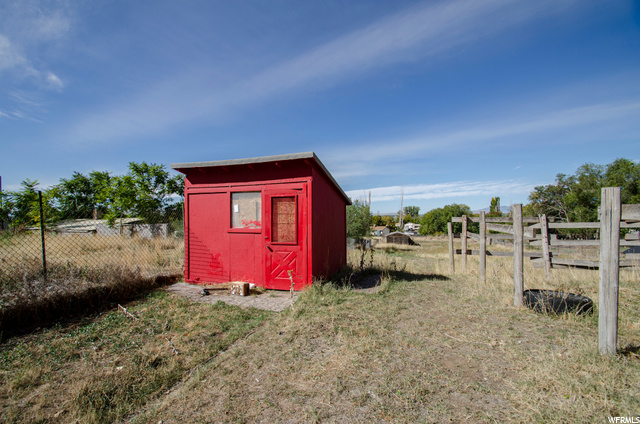 4895 S 2700 W, Roy, UT 84067 — photo 9