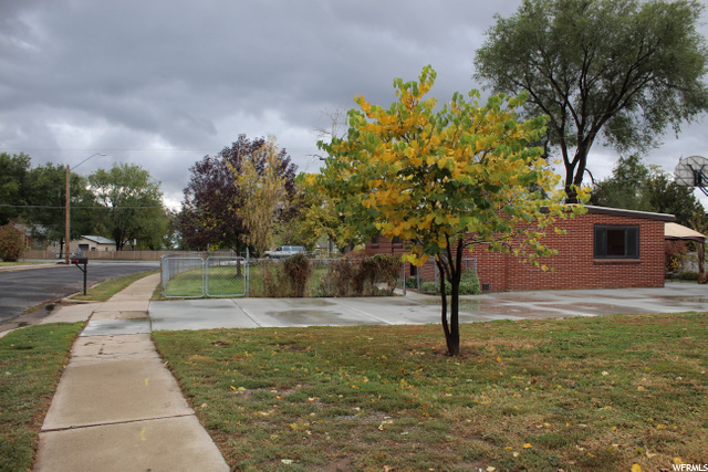 320 Barlow St, Clearfield, UT 84015 — photo 6