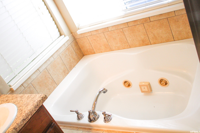 2368 N Cranefield Rd, Clearfield, UT 84015 — photo 6