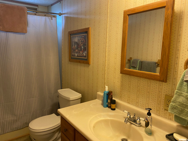 8 Lakeview Dr, Layton, UT 84041 — photo 8