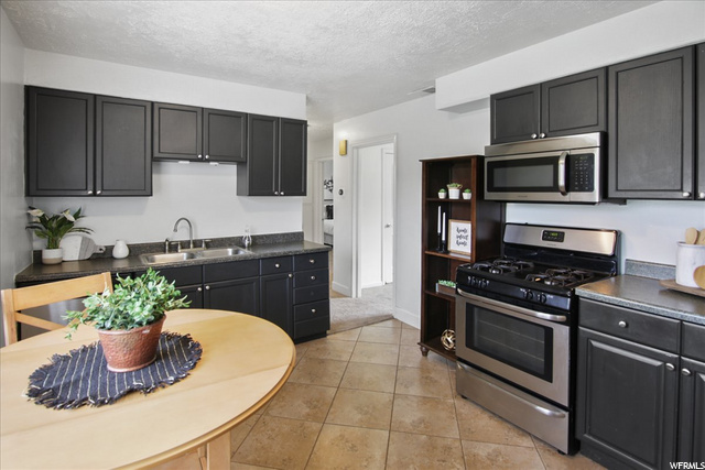281 Barbara St, Layton, UT 84041 — photo 6