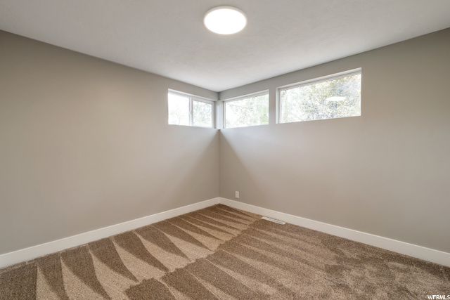 504 E Kingston Ave N, Layton, UT 84041 — photo 11