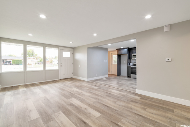 504 E Kingston Ave N, Layton, UT 84041 — photo 4