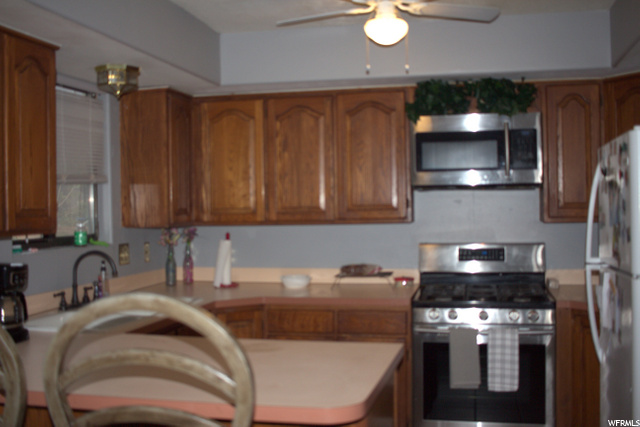 882 Clover Cir, Ogden, UT 84404 — photo 3