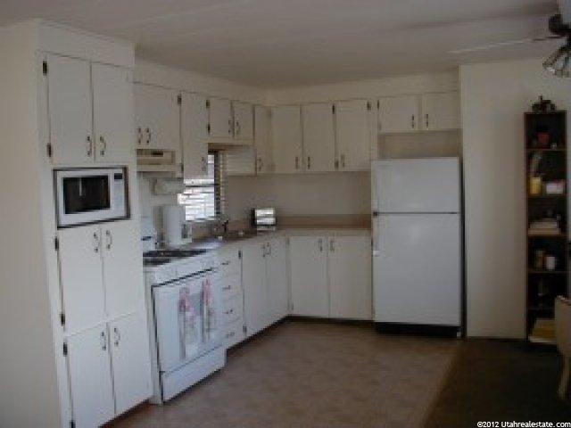 232 E Pellimore, North Salt Lake, UT 84054 — photo 6