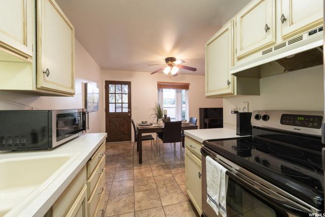 640 E Cobblestone, Midvale, UT 84047 — photo 12