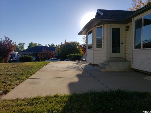 1058 E 575 N, Layton, UT 84040 — photo 4