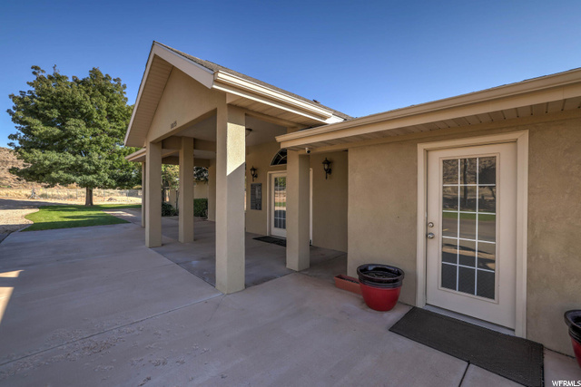 1055 E Hwy 9, Virgin, UT 84779 — photo 3