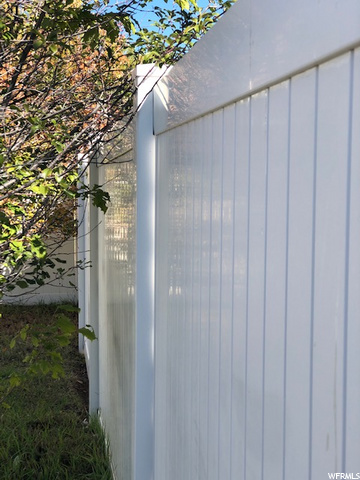Vinyl Fencing around back yard