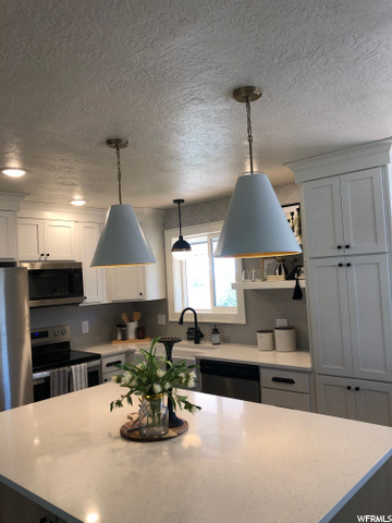 Pendant Lights in Kitchen