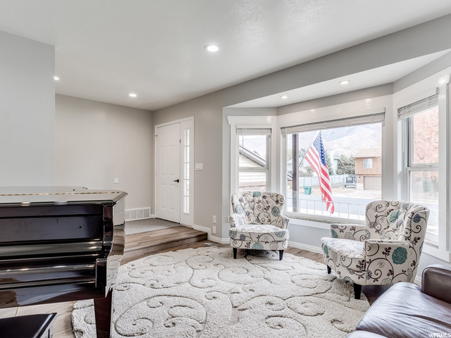 1275 N Ash Dr E, Layton, UT 84040 — photo 4