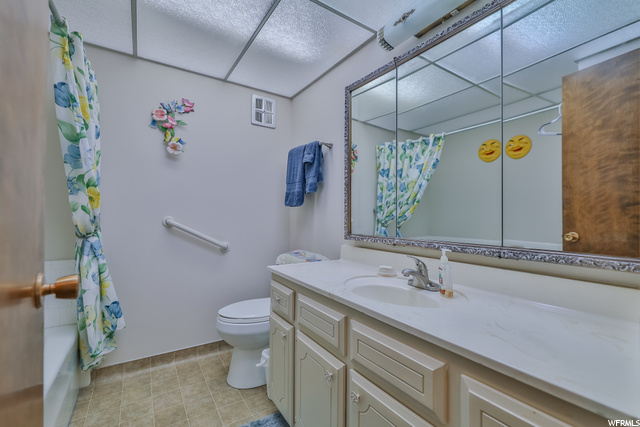 Main Bath