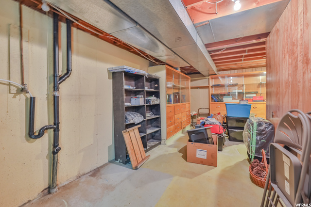 Baement Storage