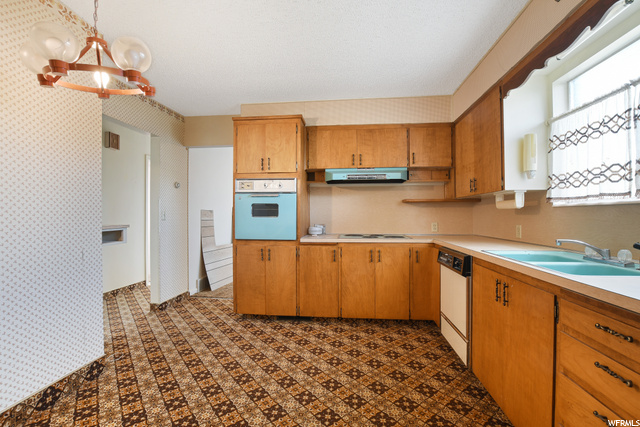 522 E Factory St, Garland, UT 84312 — photo 5