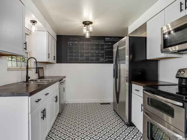 320 W 2250 N, Sunset, UT 84015 — photo 8