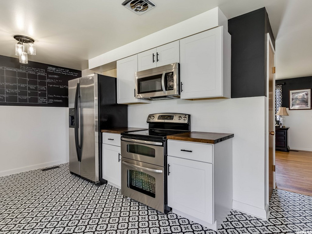 320 W 2250 N, Sunset, UT 84015 — photo 10