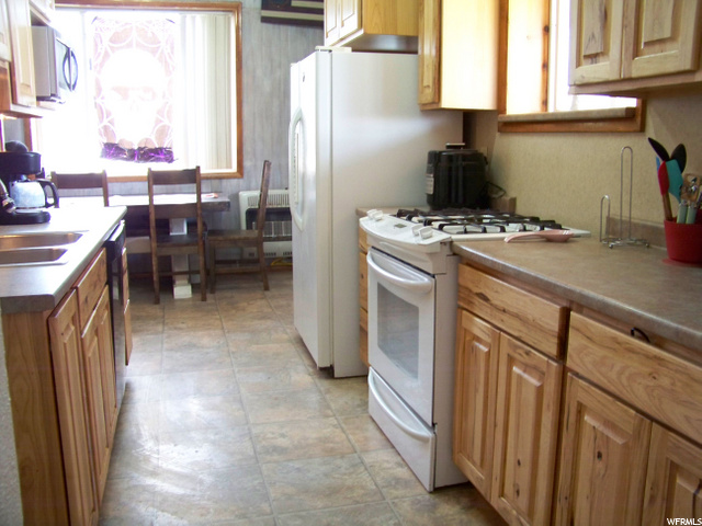 64 S 2nd E, Paris, ID 83261 — photo 11