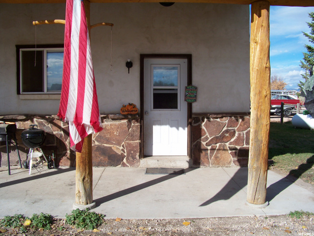 64 S 2nd E, Paris, ID 83261 — photo 4