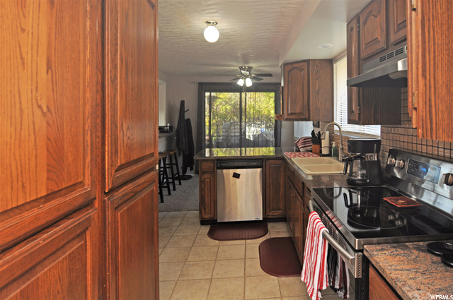 682 E 3225 N, North Ogden, UT 84414 — photo 12
