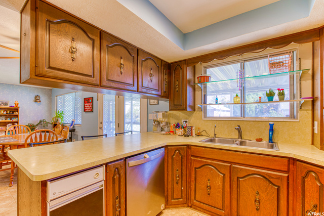 100 Colonial Ave, Layton, UT 84041 — photo 9