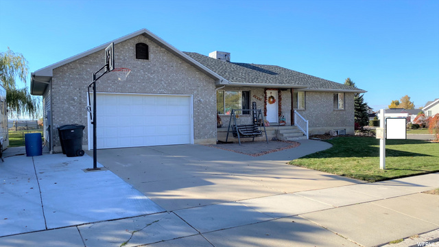 1847 N 725 W, Clinton, UT 84015 — photo 2