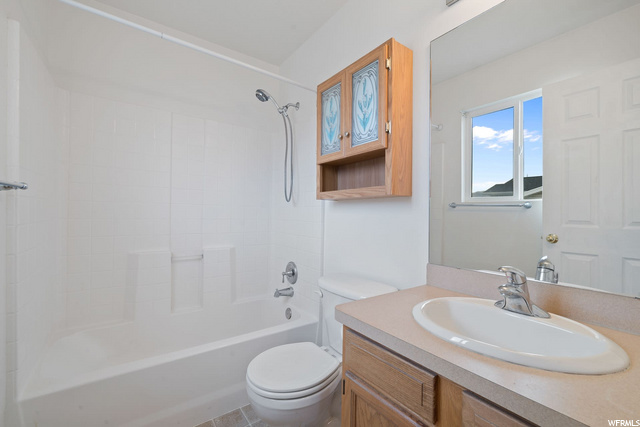 2491 S Main St, Clearfield, UT 84015 — photo 8