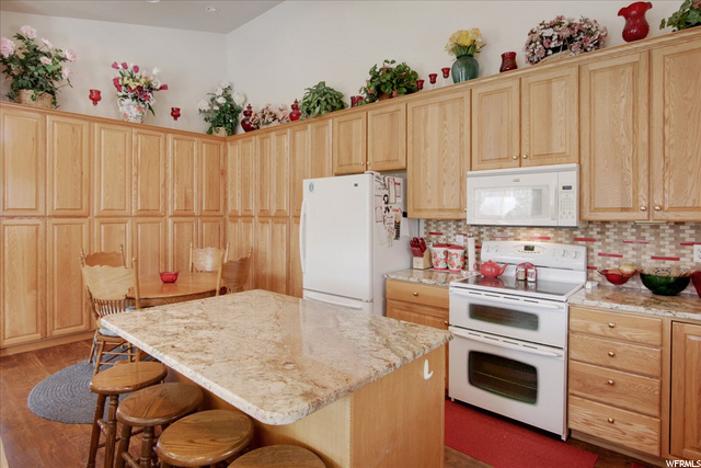2864 N View Crest Cir, North Logan, UT 84341 — photo 5