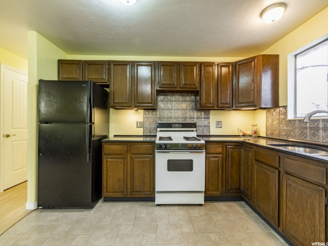 376 S 1000 E, Clearfield, UT 84015 — photo 8