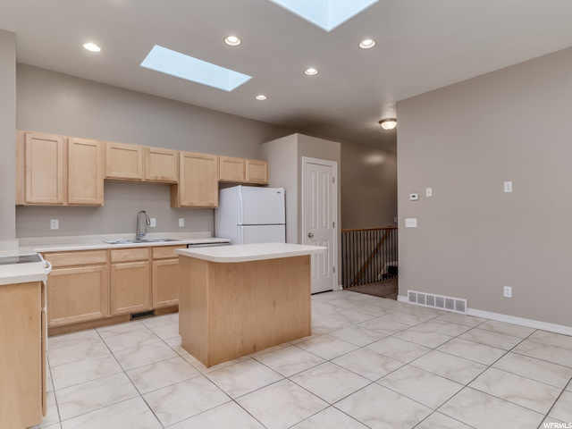 54 W 200 N #2, Bountiful, UT 84010 — photo 8