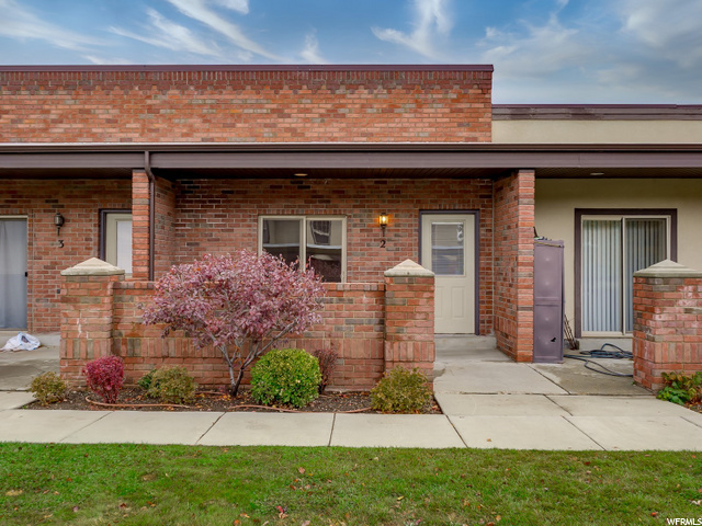 54 W 200 N #2, Bountiful, UT 84010 — photo 2