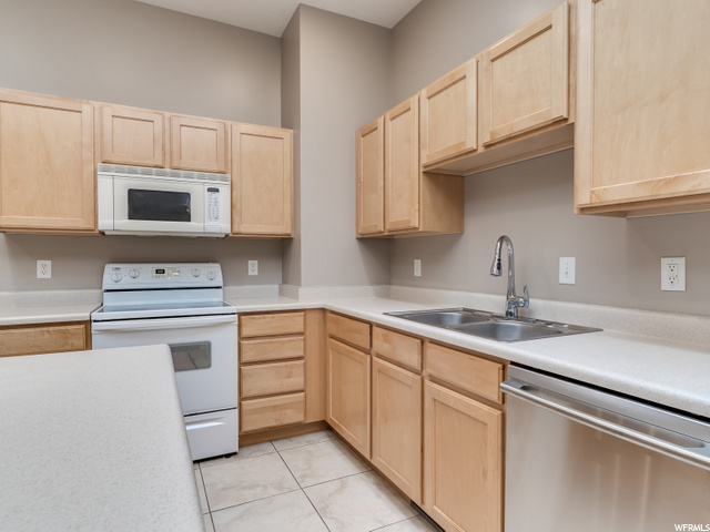 54 W 200 N #2, Bountiful, UT 84010 — photo 10