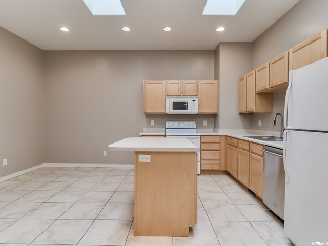 54 W 200 N #2, Bountiful, UT 84010 — photo 6