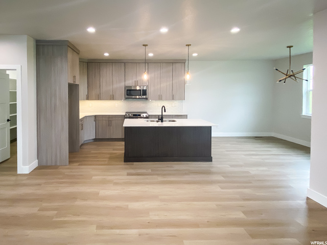 801 E 250 S, Kaysville, UT 84037 — photo 4