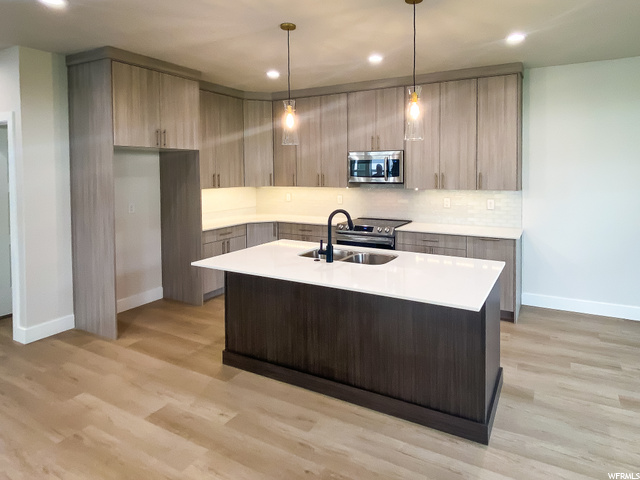 801 E 250 S, Kaysville, UT 84037 — photo 5