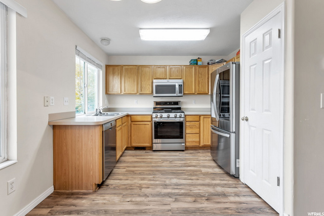 5085 Vista Dr, Roy, UT 84067 — photo 6