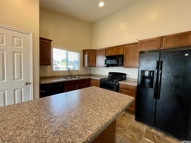 5629 S 3150 W, Roy, UT 84067 — photo 6