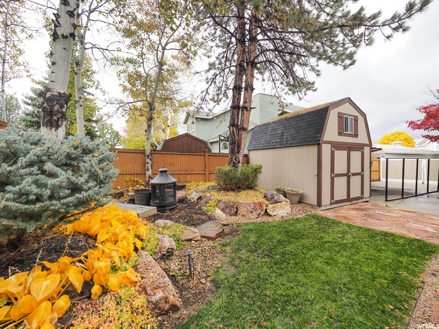 1916 E Fall View Dr, Sandy, UT 84093 — photo 8
